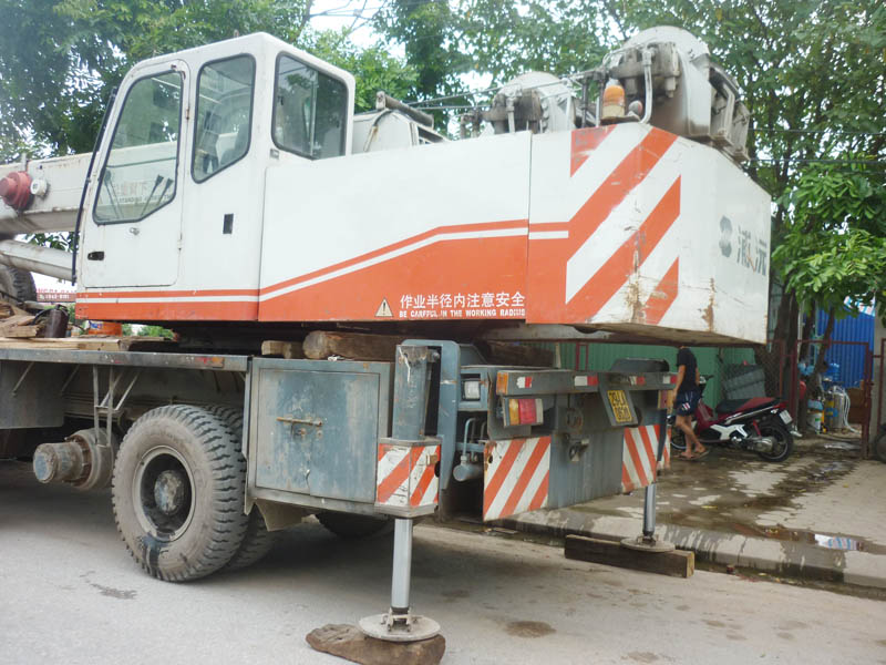cho thuê cẩu tự hành